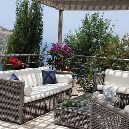 Σπίτι διακοπών χωριό μπραούνη *